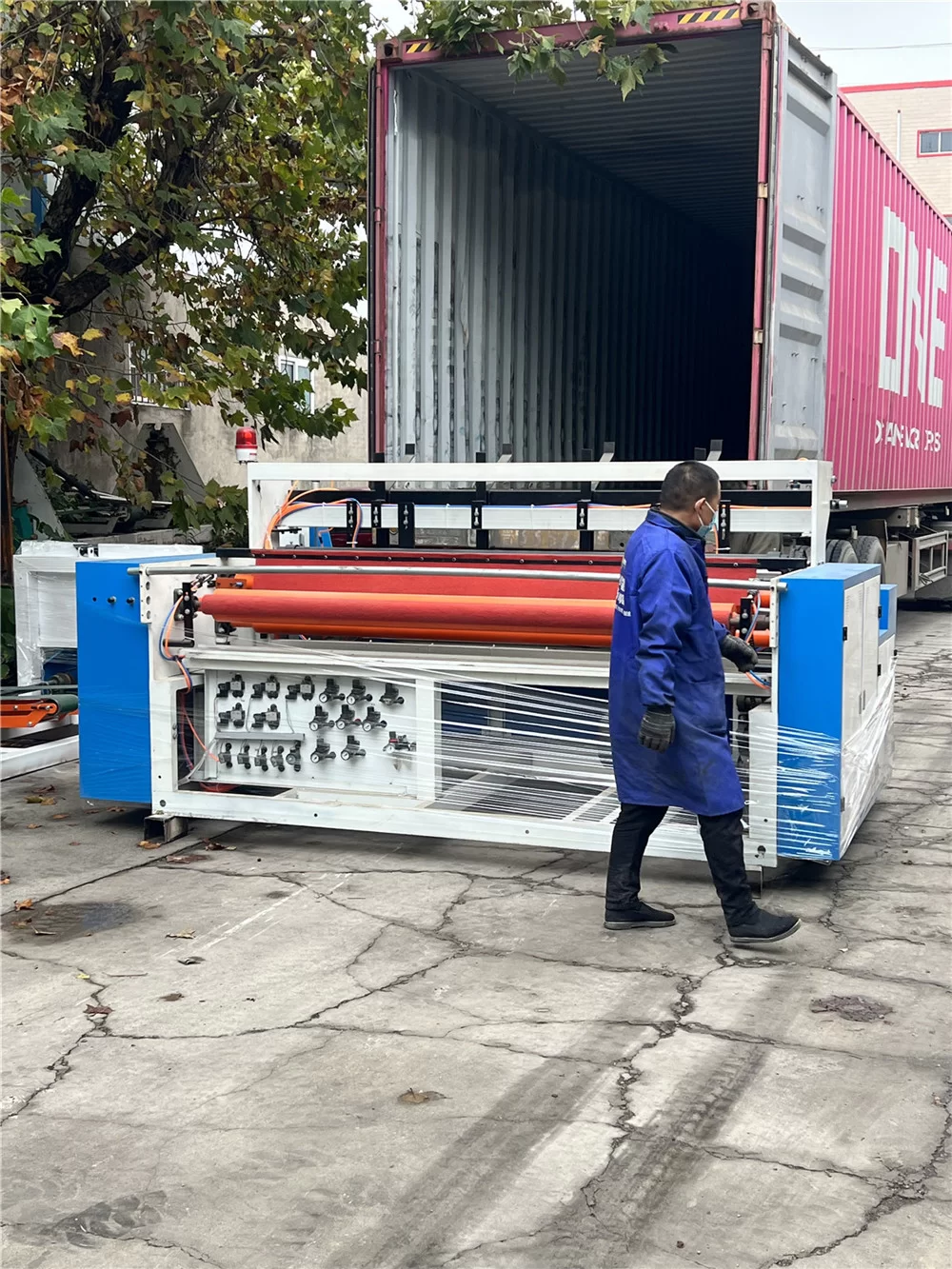 Disposable Cleaning Cloth Machine Packed and Loaded for Shipment
